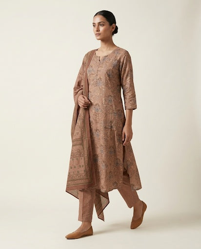 Warm Taupe 
