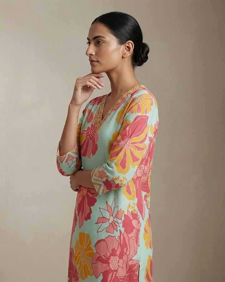 Mint Green Floral Print V-Neck Straight Kurti