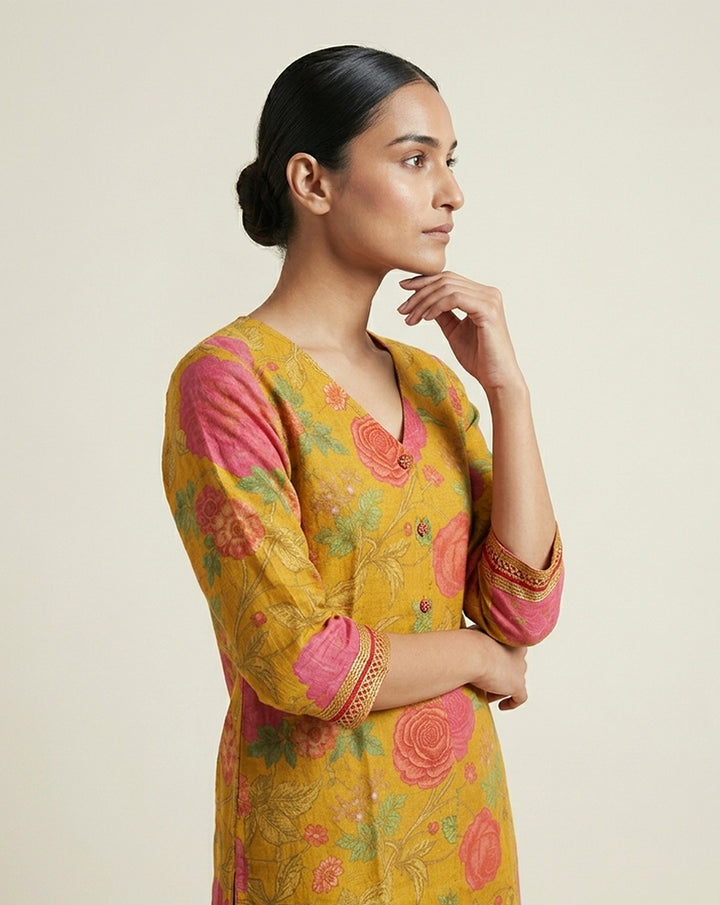 Mustard &amp; Pink Floral Print V-Neck Straight Kurti