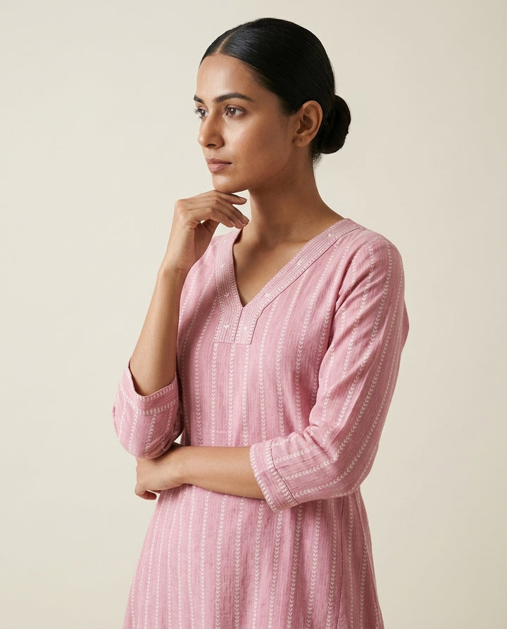 Onion Pink Vertical Striped A-Line Cotton Kurta