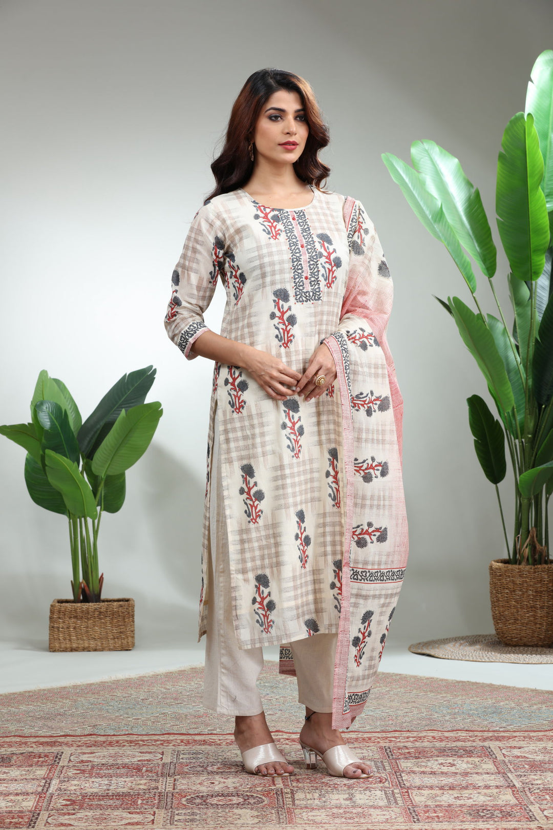 CREAM 3 PIECE SUIT SET WITH DUPATTA,GO-763