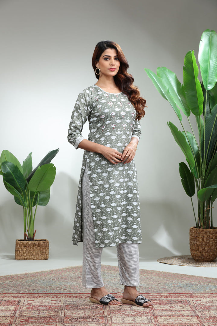 White Printed Flare Dress,GO-782