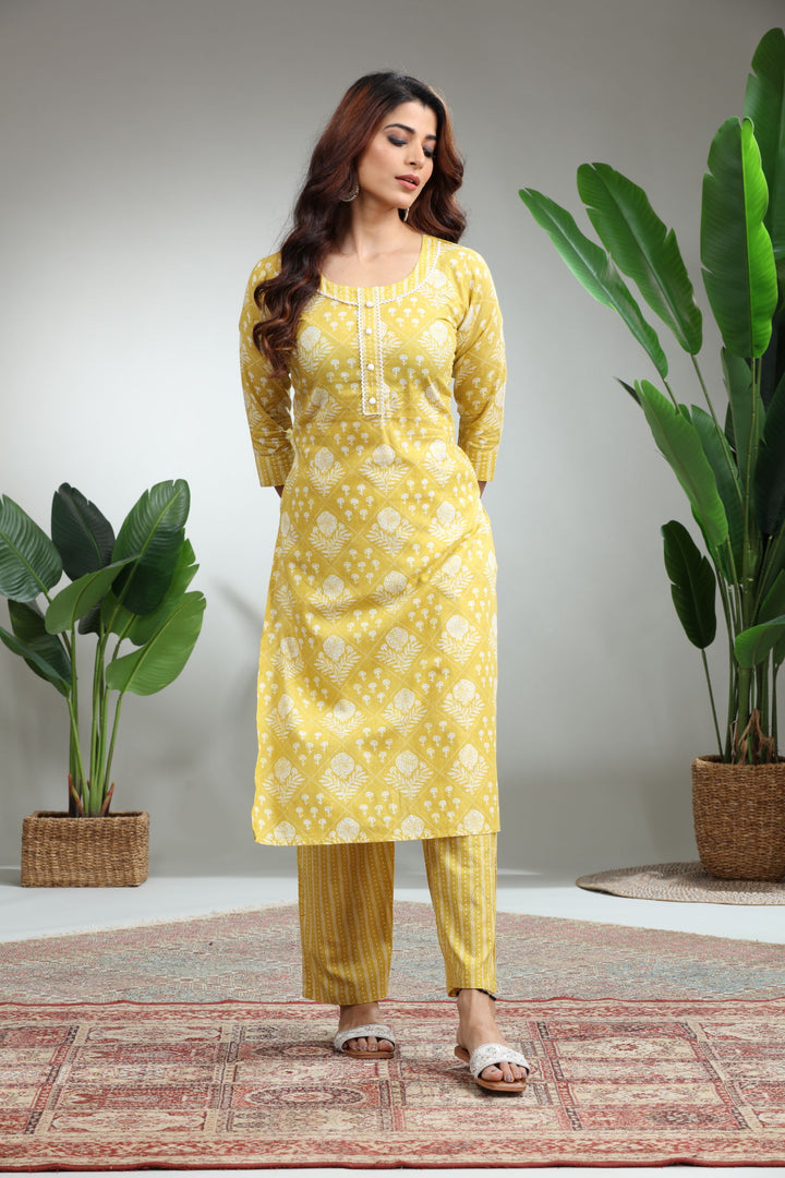 LAVENDER Print Straight Kurti,GO-823