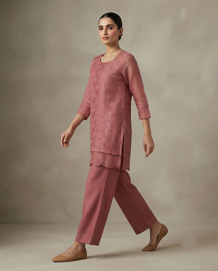 Dusty Rose "Circle Elegance" Embroidered Cotton Kurta Pant Set
