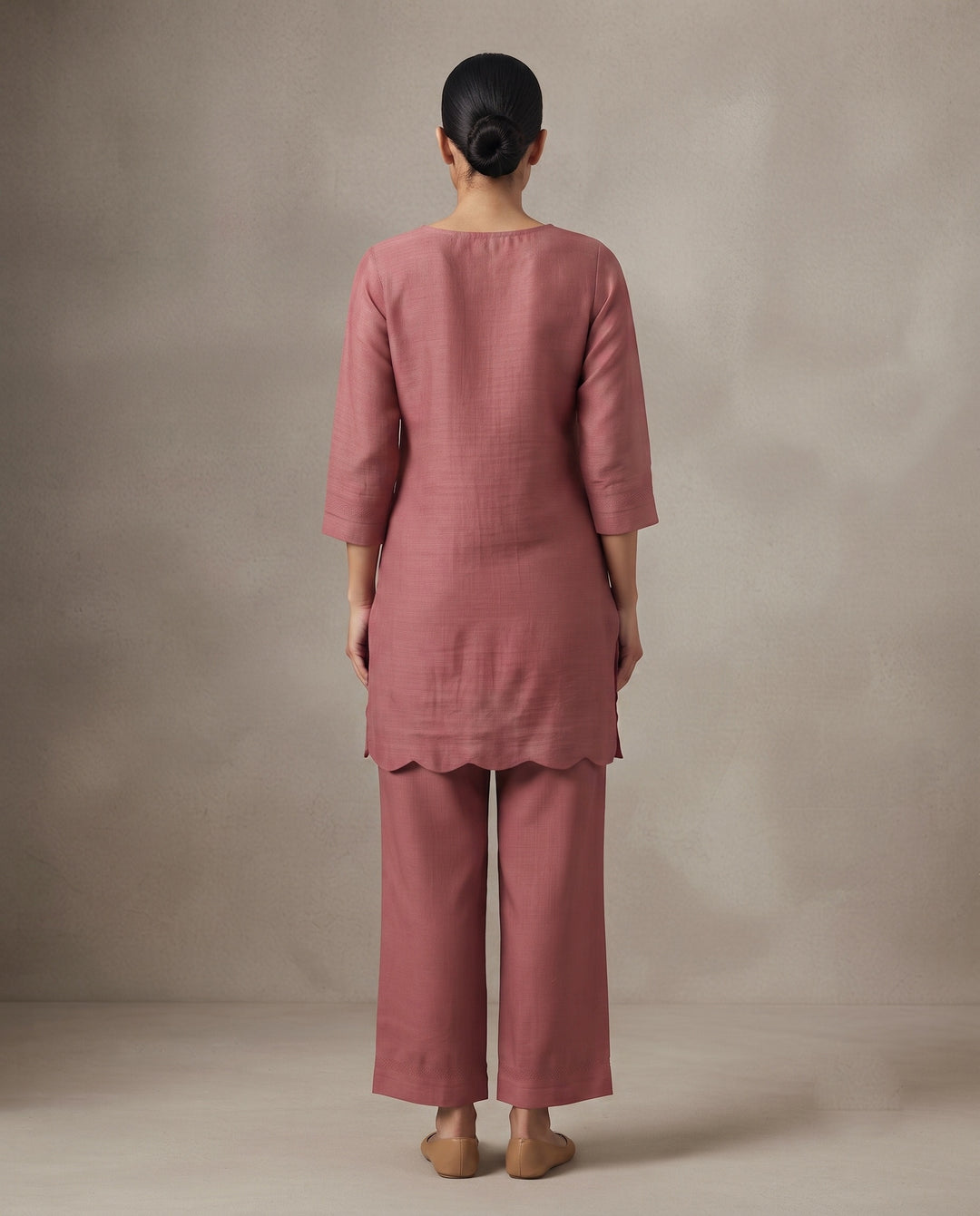 Dusty Rose "Circle Elegance" Embroidered Cotton Kurta Pant Set