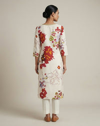 Off-White Contemporary Ikat-Inspired Pixel Print Muslin Kurta 3