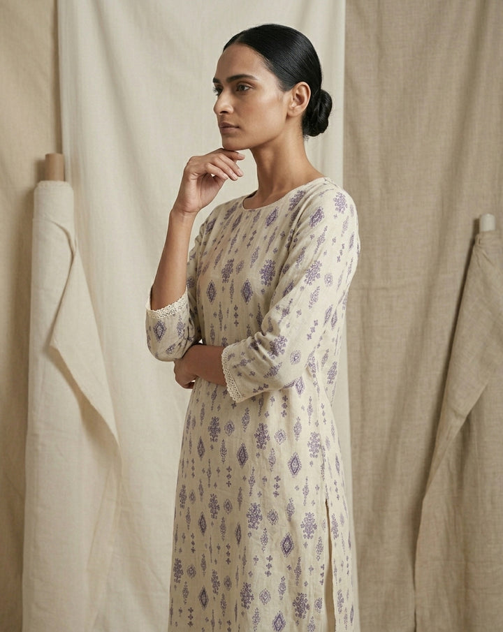 Ivory Geometric Print Muslin Kurta with Lace Accents