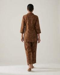 Earthy Brown 