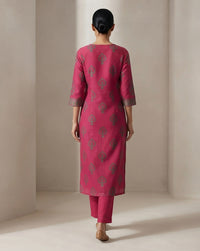 Fuchsia 