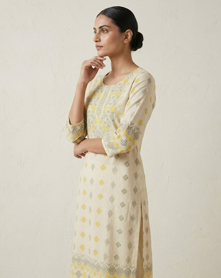 Off-White &amp; Yellow Geometric Print Straight Kurti