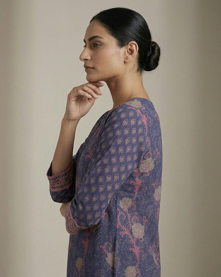 Elegant Floral Print Straight Kurta