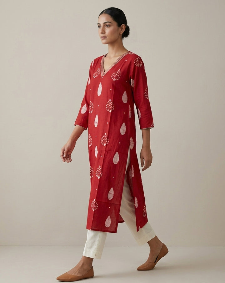 Vibrant Crimson Printed Straight Kurta
