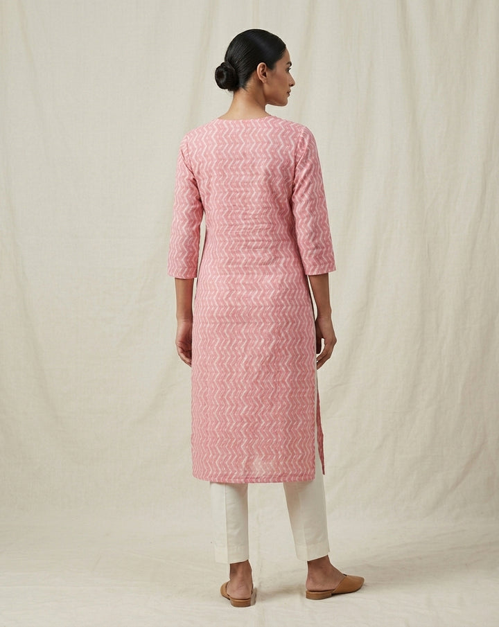 Pink and White Chevron Printed Cotton Straight Kurta