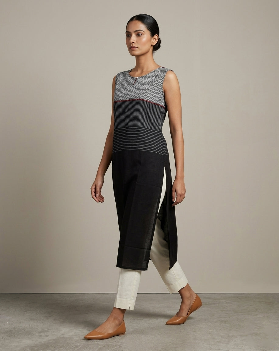 Black and Grey Geometric Color-Blocked Cotton Sleeveless Kurta
