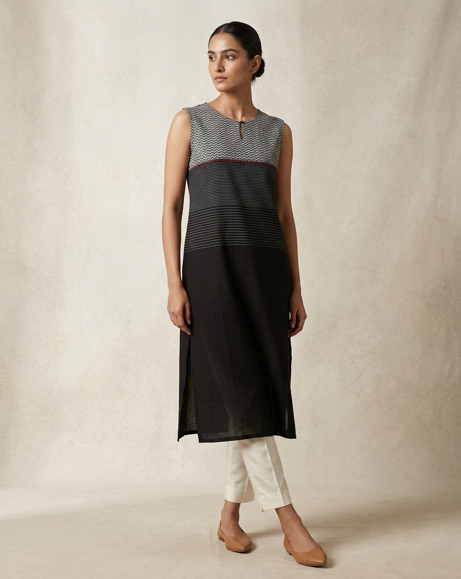 Black and Grey Geometric Color-Blocked Cotton Sleeveless Kurta